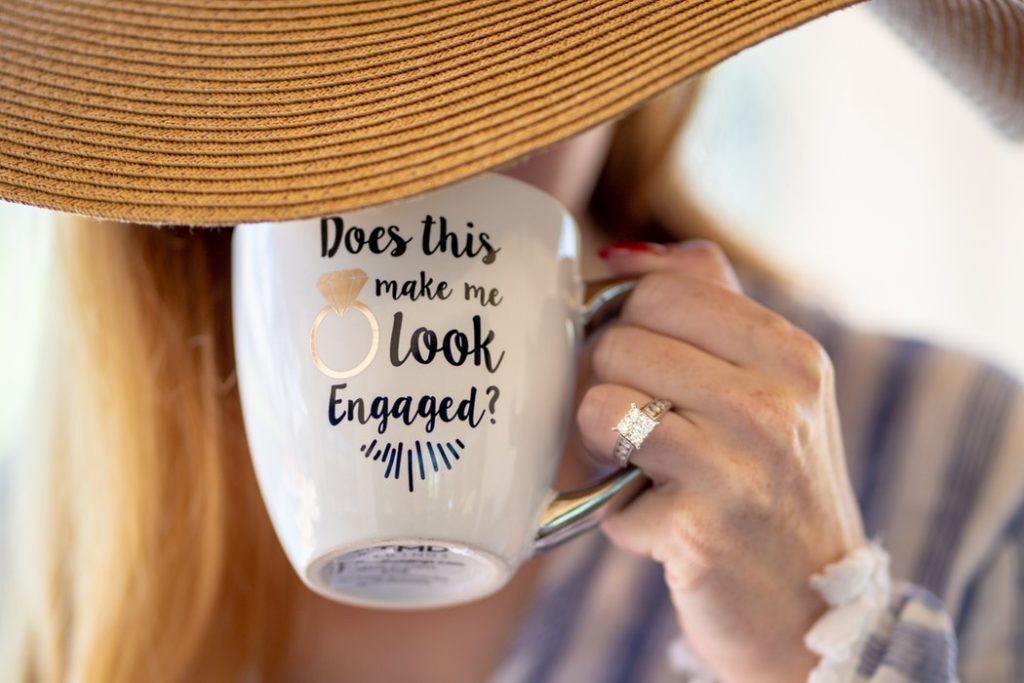 6 Simple Ways to Announce Your Engagement – Cheers and Confetti Blog by ... 6 Simple Ways to Announce Your Engagement – Cheers and Confetti Blog by ...